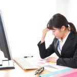 働きすぎの女性